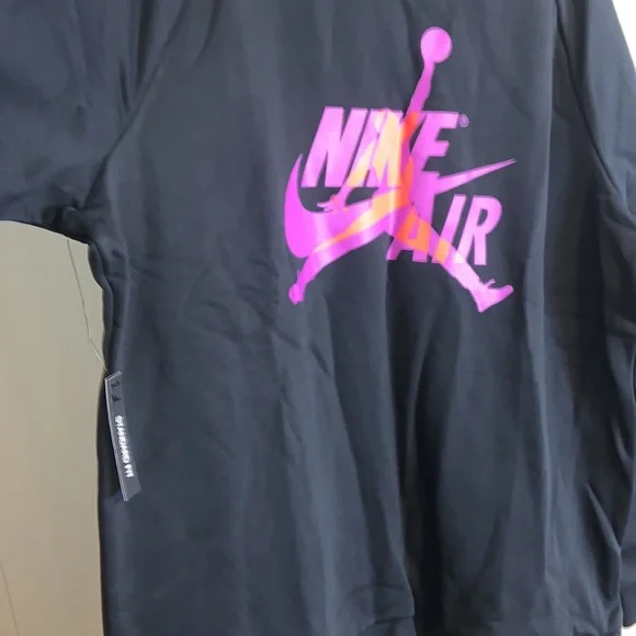 NWT Air Jordan crew neck - Picture 2 of 3